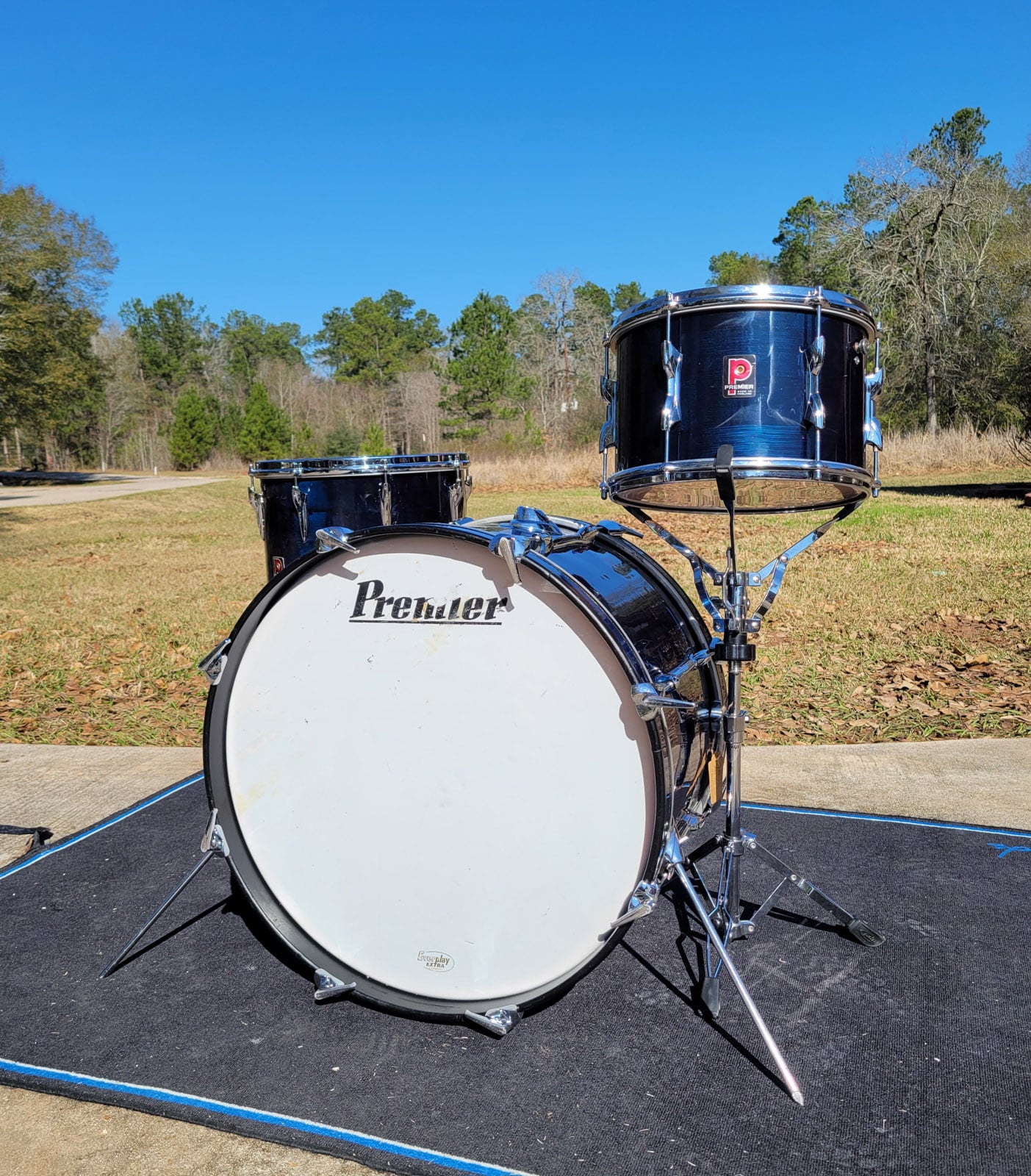 AP Drum Co - Sweet little three piece vintage drum set on a beautiful Texas day